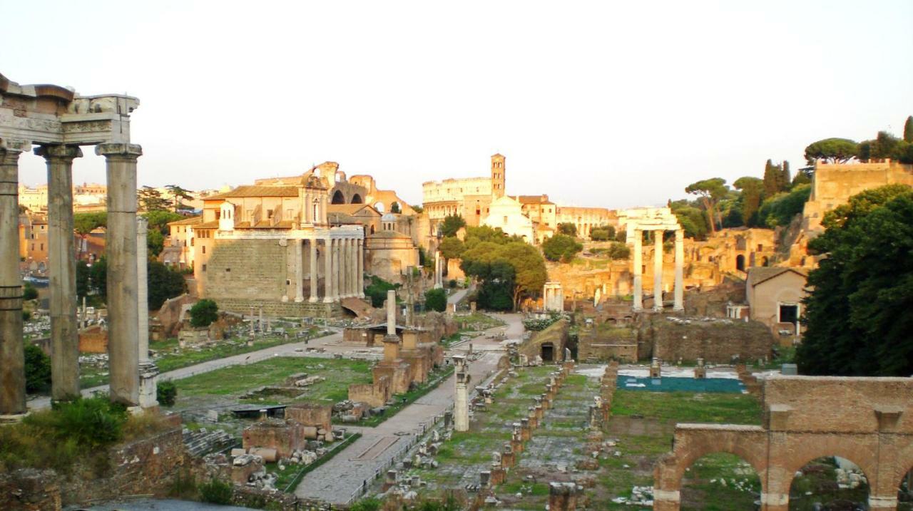 Roma Center Fori Imperiali Raffy'S Charming Suite Екстер'єр фото